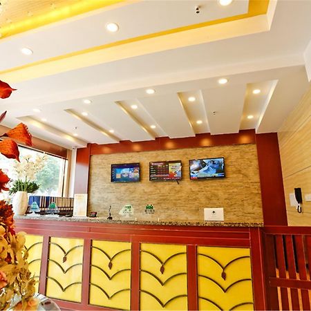 Greentree Inn Anhui Huangshan She County Huizhou Ancient City Middle Huangshan Road Business Hotel מראה חיצוני תמונה