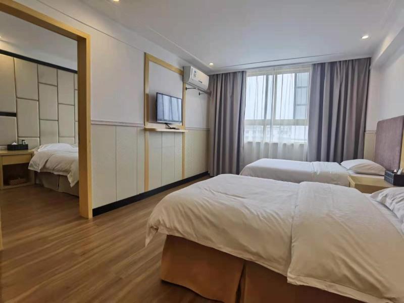 Greentree Inn Anhui Huangshan She County Huizhou Ancient City Middle Huangshan Road Business Hotel מראה חיצוני תמונה