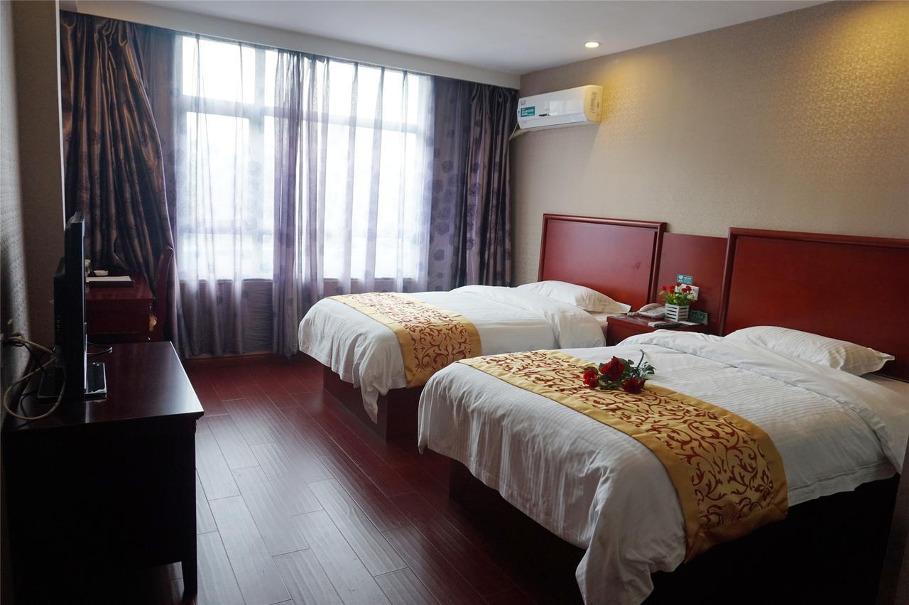 Greentree Inn Anhui Huangshan She County Huizhou Ancient City Middle Huangshan Road Business Hotel מראה חיצוני תמונה