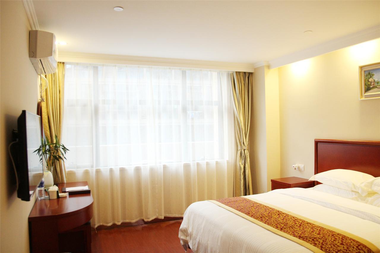 Greentree Inn Anhui Huangshan She County Huizhou Ancient City Middle Huangshan Road Business Hotel מראה חיצוני תמונה